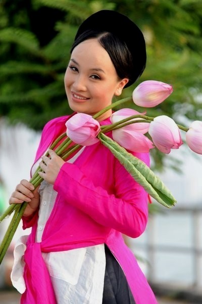 tan minh thu huyen deu duoc phong tang nsnd