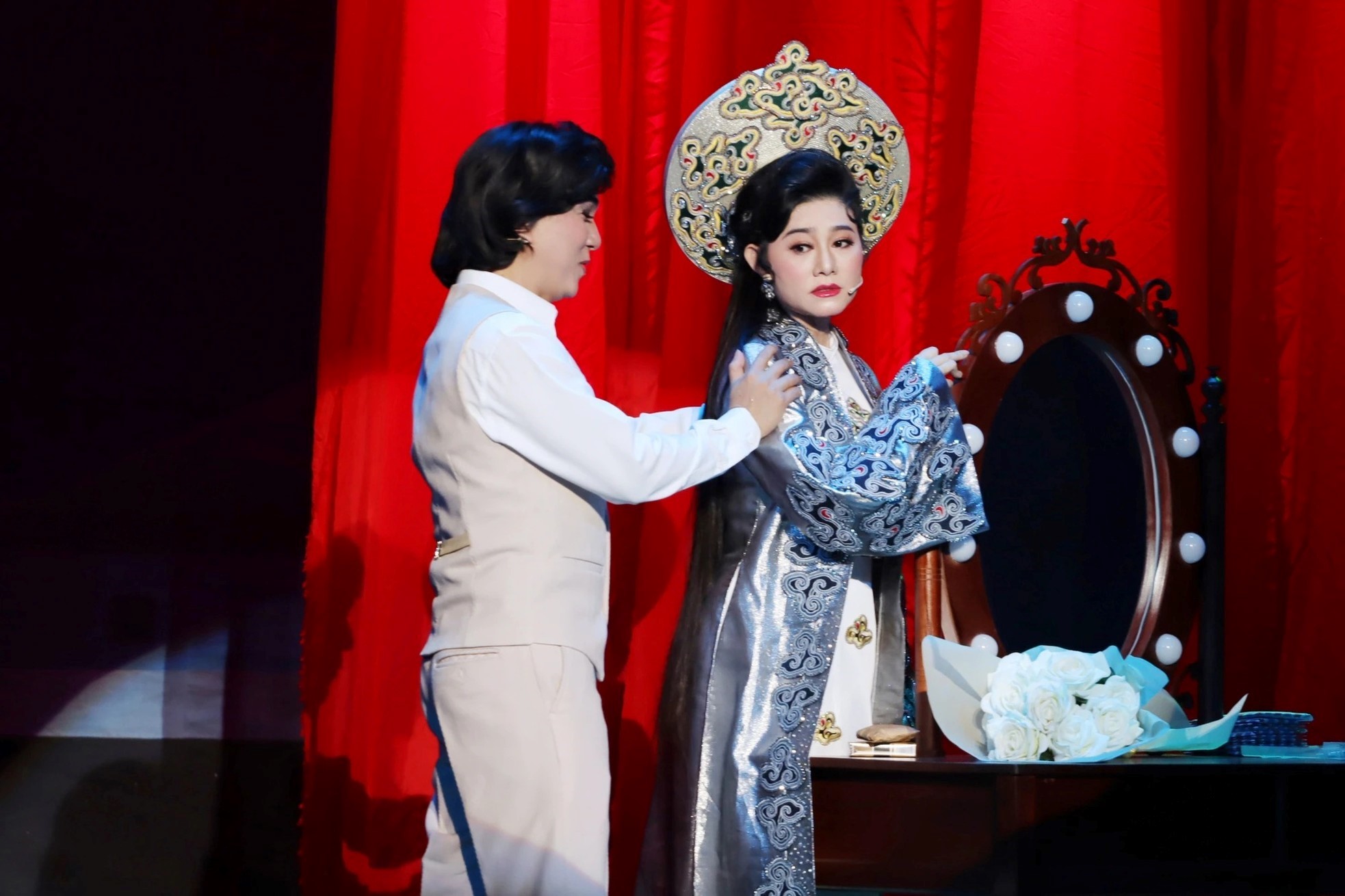 nghe si que tran con nha noi doc than tuoi 42 sap duoc phong tang danh hieu nsnd7