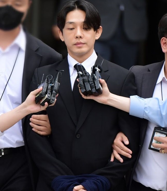 yoo ah in noi gi trong phien toa dau tien cung ban trai tin don yoo ah in noi gi trong phien toa dau tien cung ban trai tin don