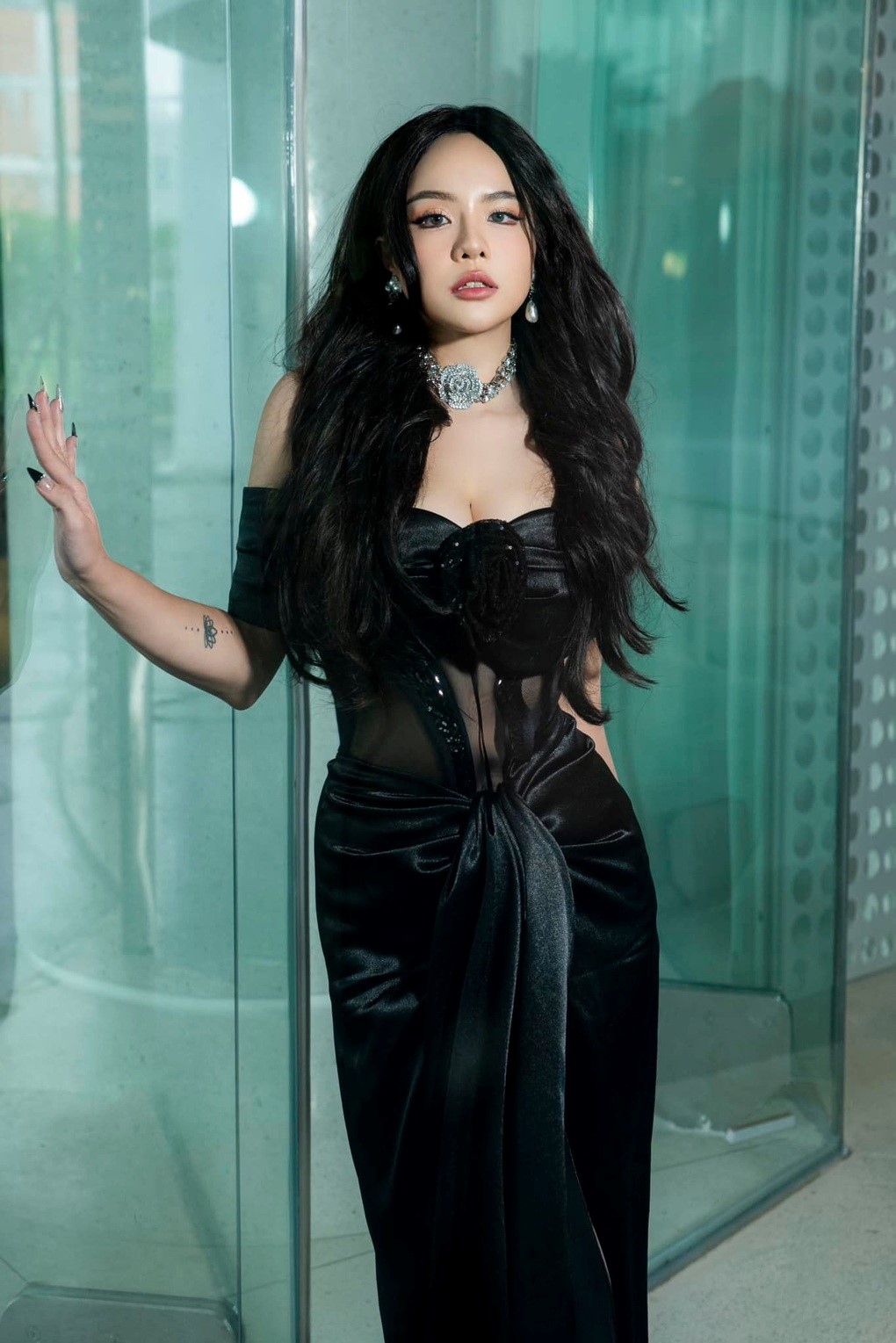 cuoc song cua thai trinh 4 nam chia tay quang dang ngay cang kin tieng thoai mai doi dien nguoi cu5