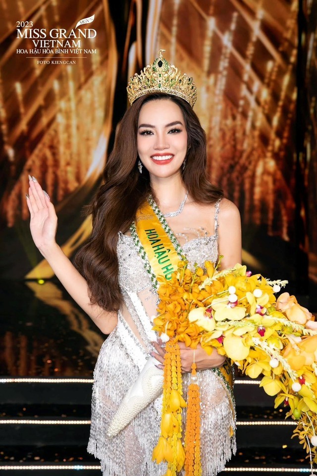 cong ty quan ly hoa hau le hoang phuong phan hoi vu benh vien tham my doi boi thuong 10 ty dong cong ty quan ly hoa hau le hoang phuong phan hoi vu benh vien tham my doi boi thuong 10 ty dong