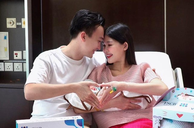 hoa hau le au ngan anh sinh con dau long hfanh trinh vuot can nhieu thu thach hoa hau le au ngan anh sinh con dau long hfanh trinh vuot can nhieu thu thach