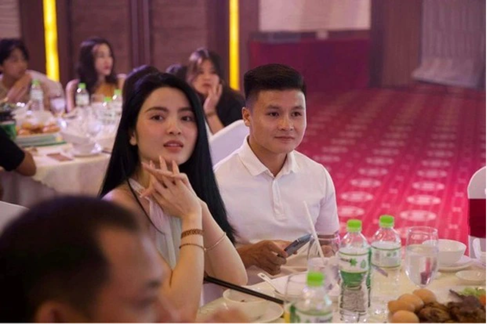 xon xao thong tin quang hai va ban gai chu thanh huyen sap to chuc le an hoi3