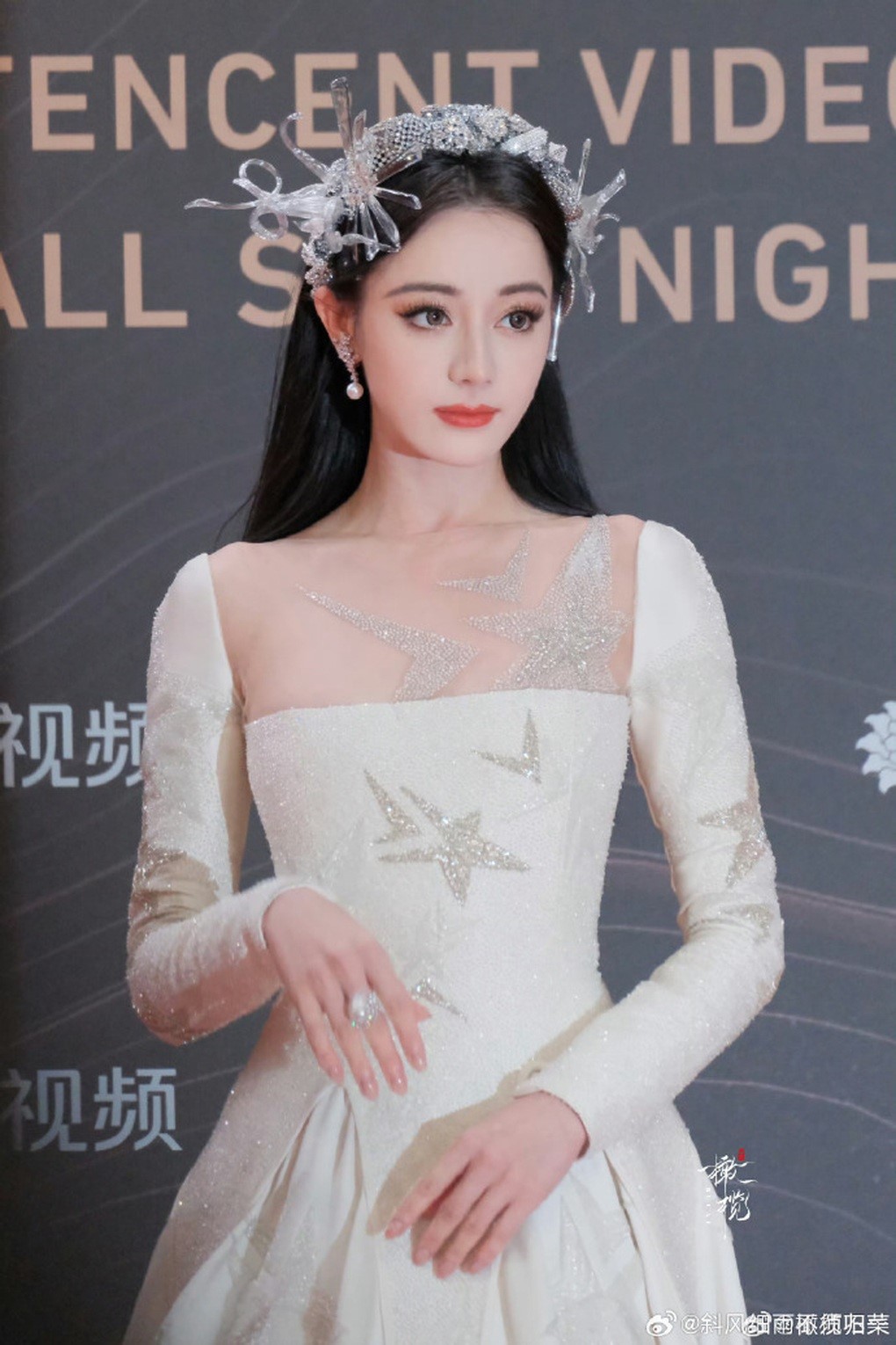 dich le nhiet ba hiem hoi tiet lo ve co ban than cai nhau xoa ban be nhung van ben nhau nhu nguoi mot nha3 dich le nhiet ba hiem hoi tiet lo ve co ban than cai nhau xoa ban be nhung van ben nhau nhu nguoi mot nha3