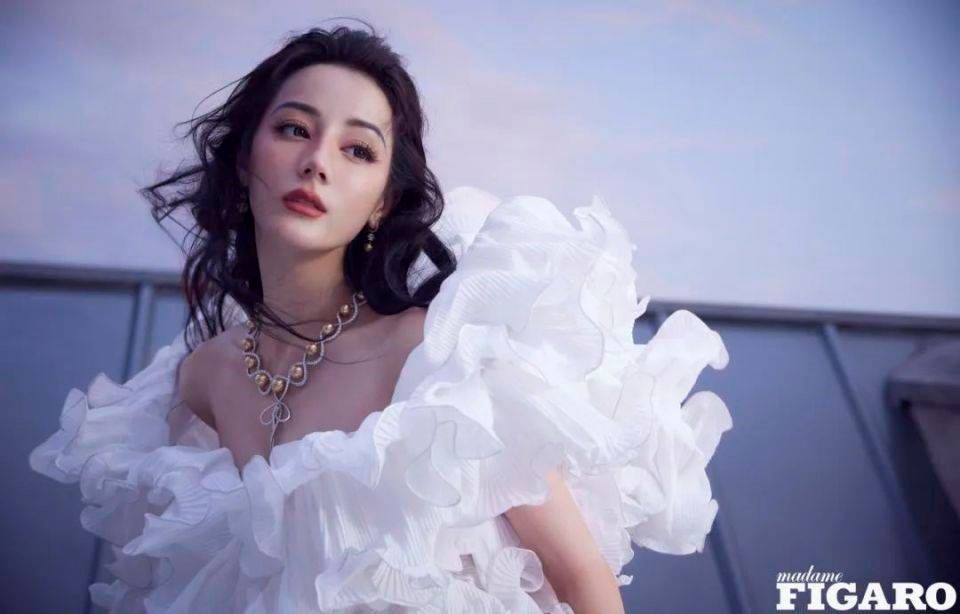 dich le nhiet ba hiem hoi tiet lo ve co ban than cai nhau xoa ban be nhung van ben nhau nhu nguoi mot nha4 dich le nhiet ba hiem hoi tiet lo ve co ban than cai nhau xoa ban be nhung van ben nhau nhu nguoi mot nha4