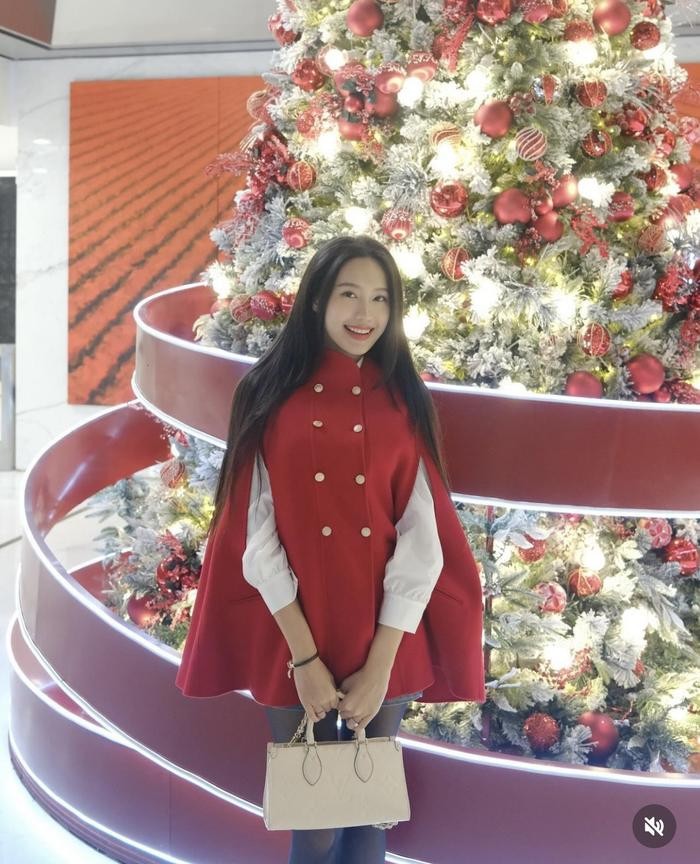 doan hai my dang anh mung giang sinh tuy nhien dan tinh chi chu y mot dieu6 doan hai my dang anh mung giang sinh tuy nhien dan tinh chi chu y mot dieu6