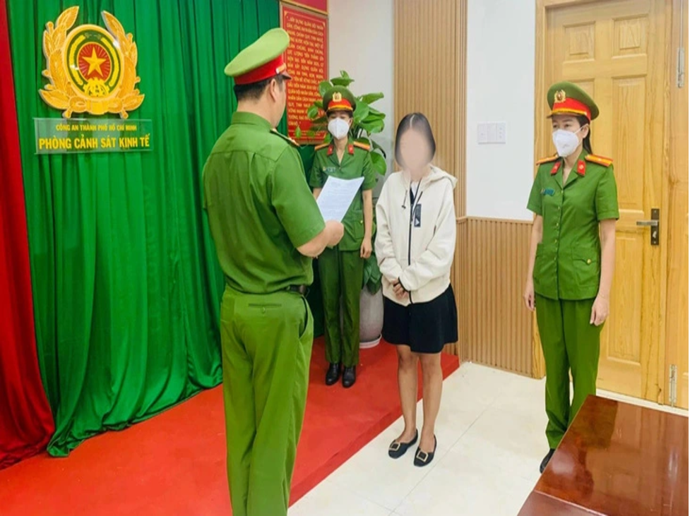 khoi to nguyen giam doc ngan hang tham o 3 5 ty dong khoi to nguyen giam doc ngan hang tham o 3 5 ty dong