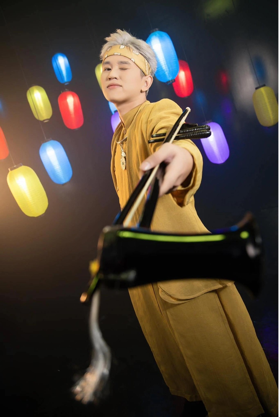 vu b ray hat nhac thu han tru eo phu nu cuc nghe thuat bieu dien noi gi3