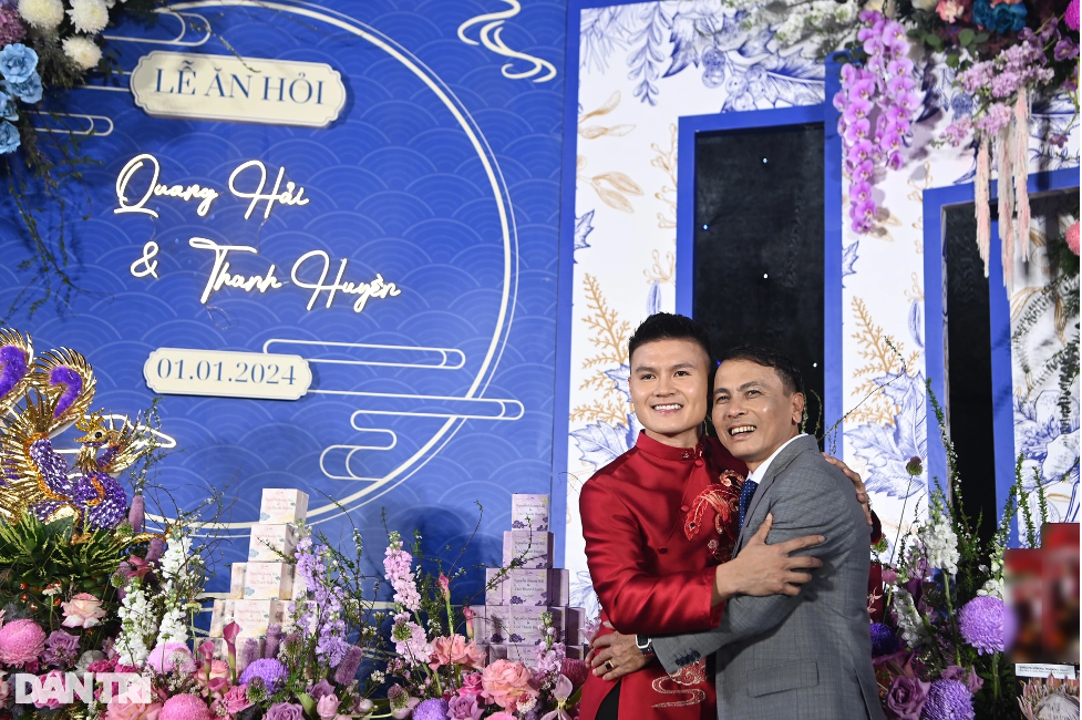 quang hai dien ao dai do di hoi vo tuy nhien dan tinh chi chu y mot thu dat do noi bat1