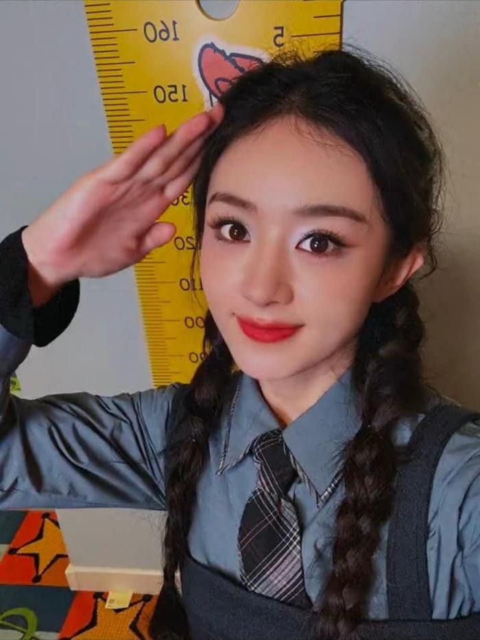 tin tuc sao hoa ngu moi nhat ngay 2 12023 du an dien anh moi cua vuong nhat bac hop tac lan 2 voi dao dien vo danh van chua the chot xong lich bam may1