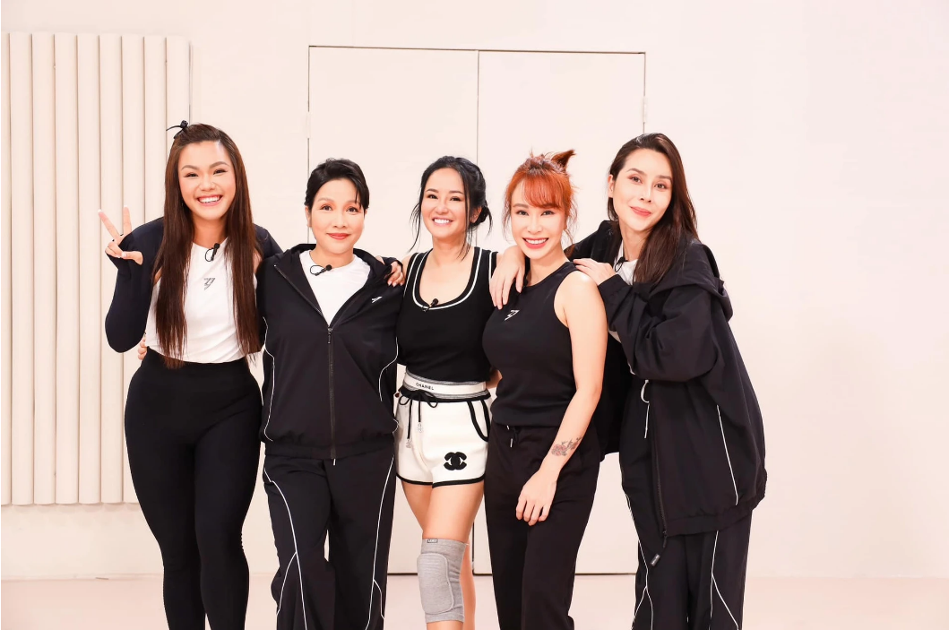 dan chi he lo tinh trang hon nhan cua ho hoai anh va luu huong giang giang cuoi ma mat van buon 2 dan chi he lo tinh trang hon nhan cua ho hoai anh va luu huong giang giang cuoi ma mat van buon 2