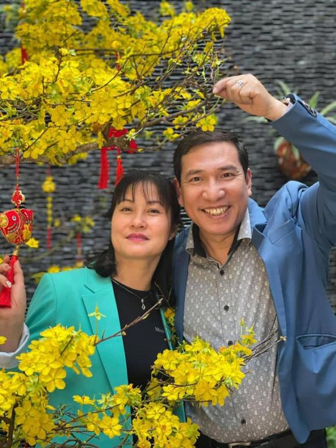 chan dung nguoi vo kem 11 tuoi khien cua tao kinh te quang thang00