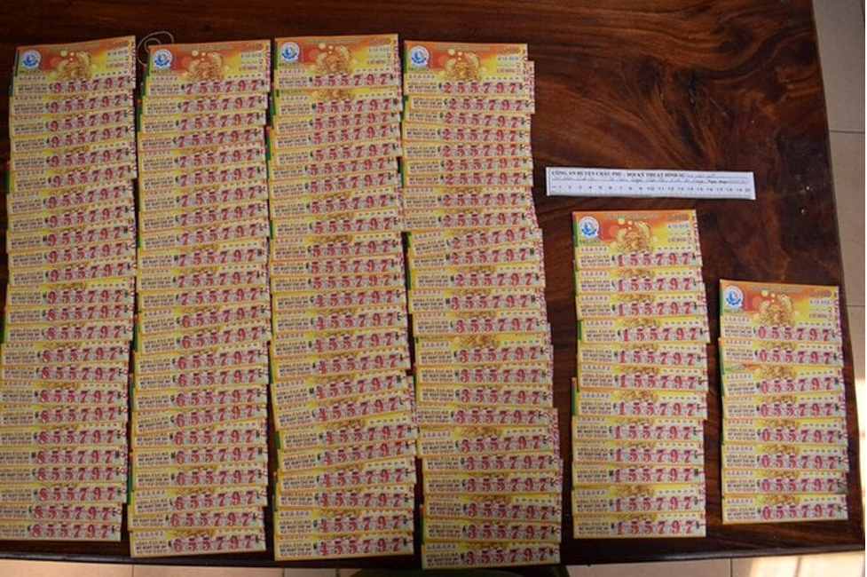 cuop giat ve so cua nguoi mu ga dan ong bi cong an bat giu cuop giat ve so cua nguoi mu ga dan ong bi cong an bat giu