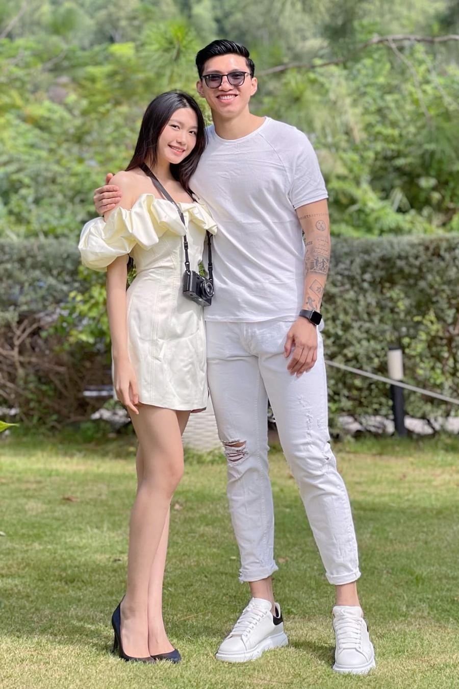 doan hai my khoe anh hoi nho cua hai vo chong dan tinh ran ran khen tuong phu the doan hai my khoe anh hoi nho cua hai vo chong dan tinh ran ran khen tuong phu the