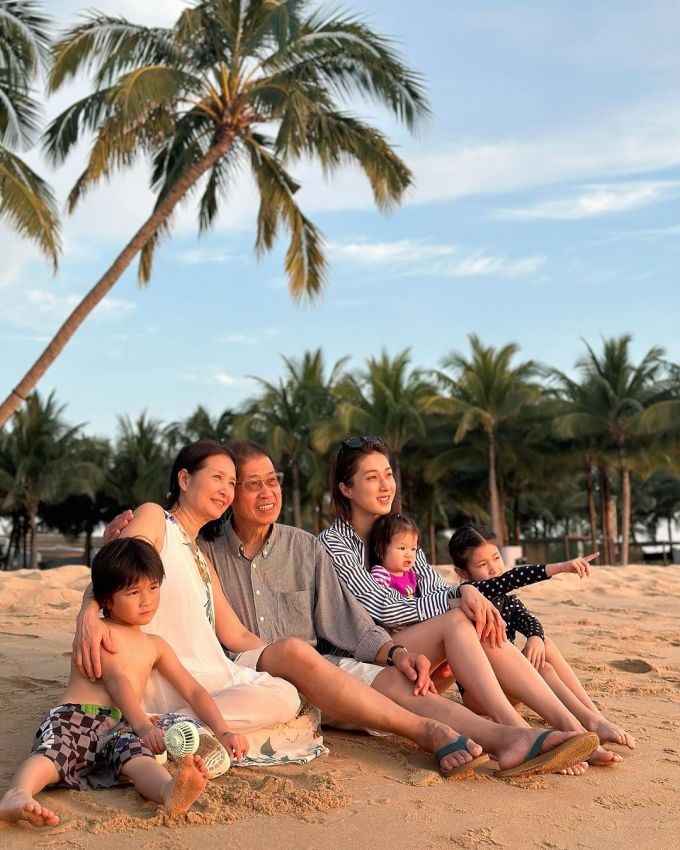 mot cuu dien vien tvb noi tieng cung gia dinh du lich phu quoc dip dau nam moi1