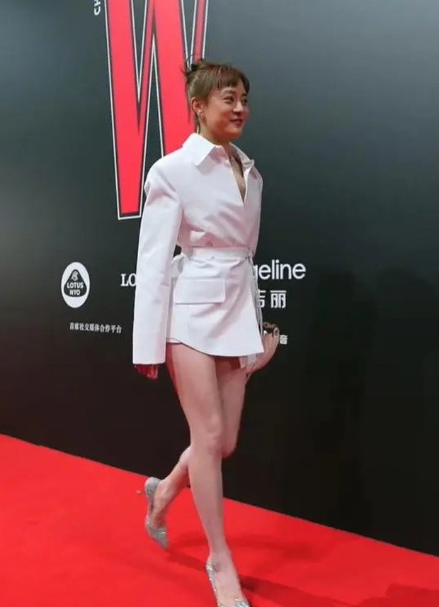 boc tran nhan sac minh tinh cbiz chua qua photoshop duong mich gia hon chuc tuoi nhiet ba khien fan khong nhan ra10 boc tran nhan sac minh tinh cbiz chua qua photoshop duong mich gia hon chuc tuoi nhiet ba khien fan khong nhan ra10