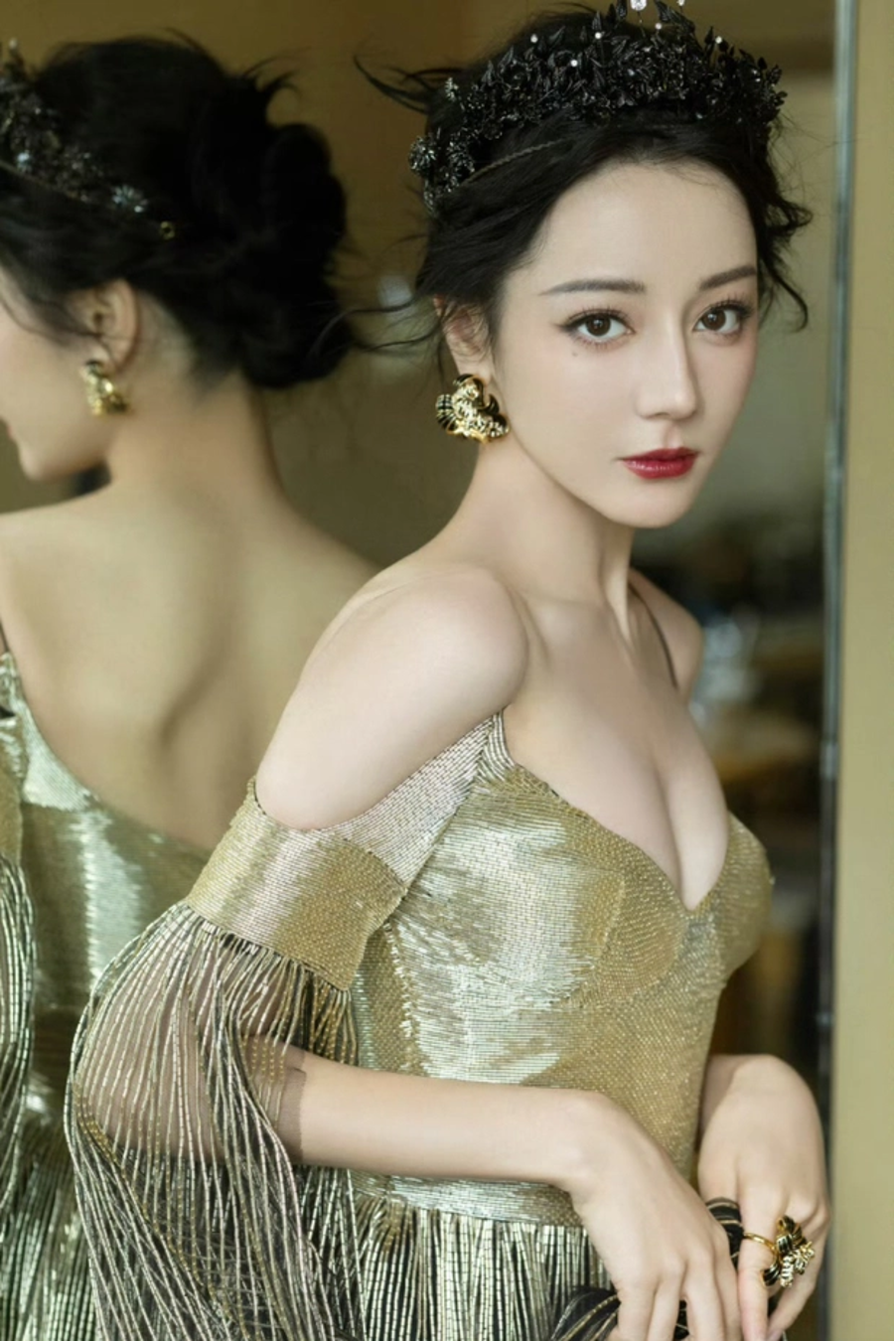 xung danh my nhan hang dau cbiz dich le nhiet ba boc bach noi so lon nhat cua ban than xung danh my nhan hang dau cbiz dich le nhiet ba boc bach noi so lon nhat cua ban than