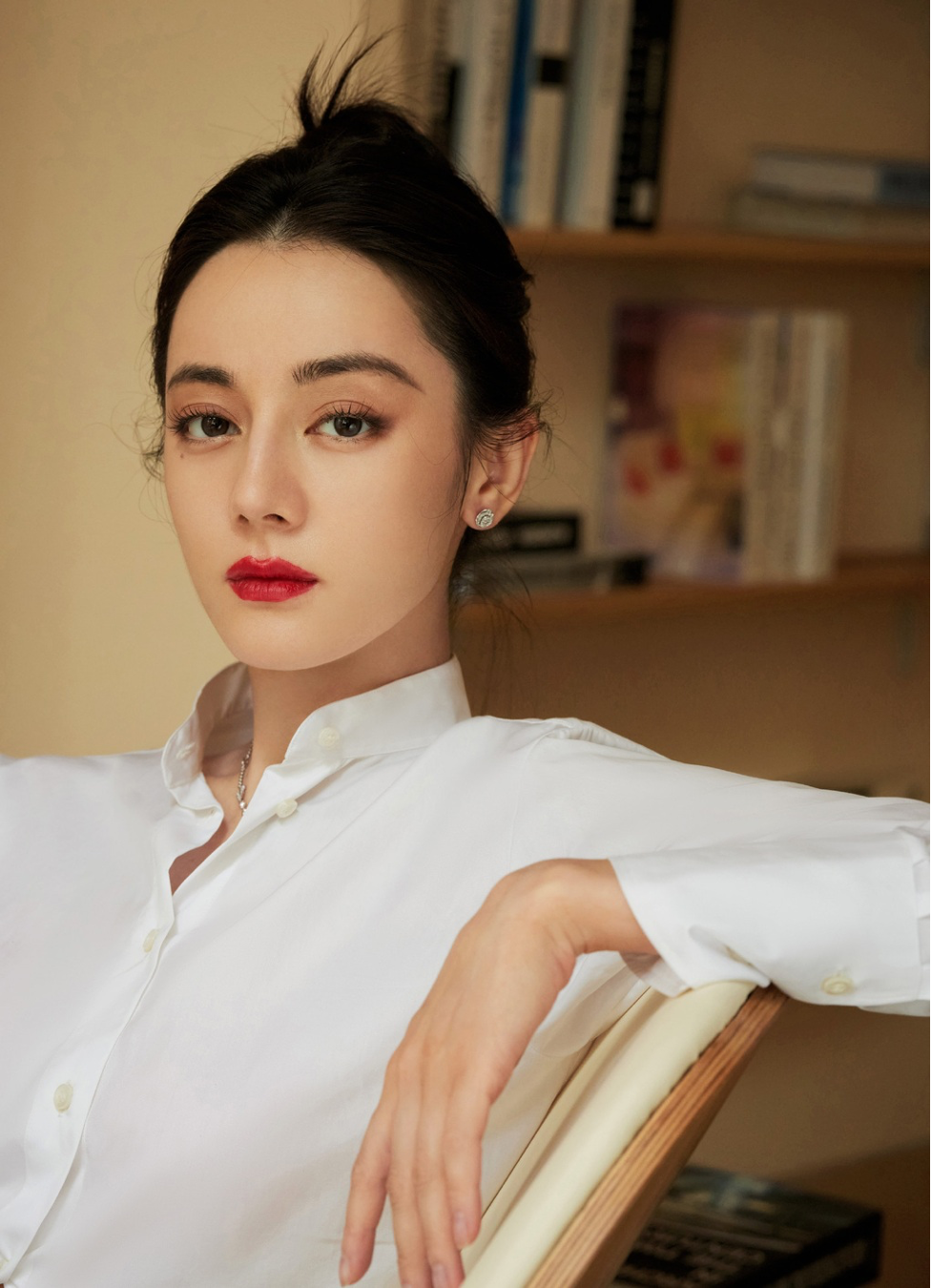 xung danh my nhan hang dau cbiz dich le nhiet ba boc bach noi so lon nhat cua ban than4 xung danh my nhan hang dau cbiz dich le nhiet ba boc bach noi so lon nhat cua ban than4