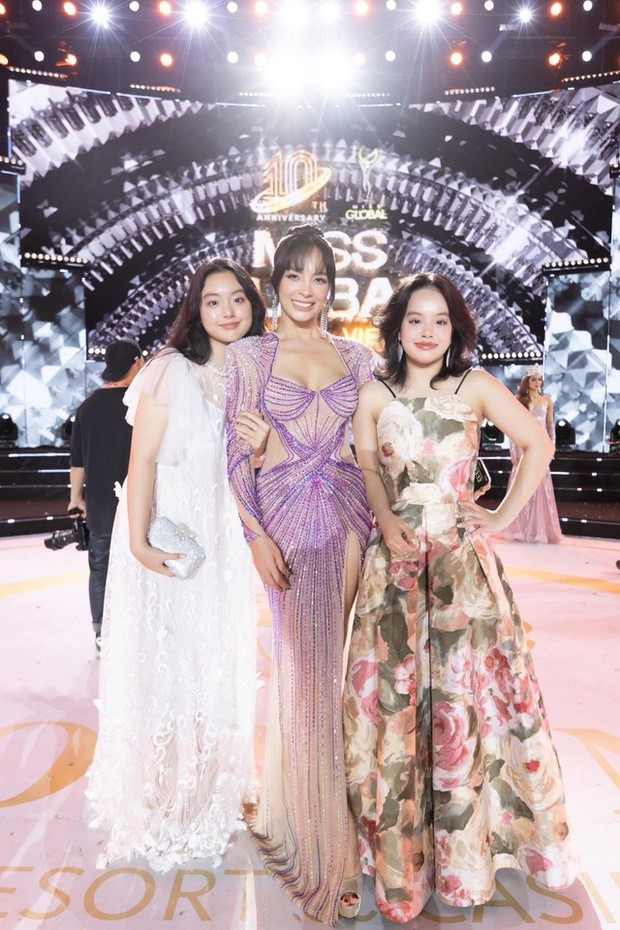ai nu nha cuu sieu mau thuy hanh gay chu y khi thap tung me di du su kien7