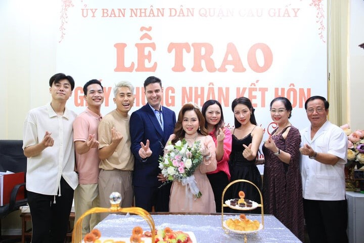 dien vien truong phuong ly hon chong tay cao 2m sau 2 nam cang thang31 dien vien truong phuong ly hon chong tay cao 2m sau 2 nam cang thang31