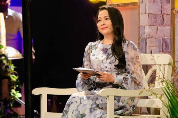 mc quynh huong o tuoi 50 co cuoc song kin tieng chuyen huong sang linh vuc moi4