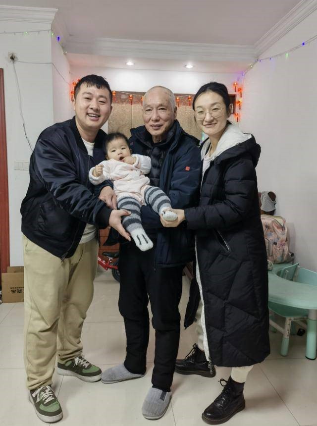chu nha chung kien hanh trinh phat trien cua cap vo chong tre noi mot cau khien ai nay tam tac