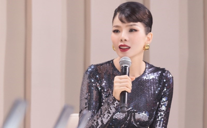 le quyen va vo so thi phi san sang mang anti fan than kinh lo anh nhay cam kem duyen4