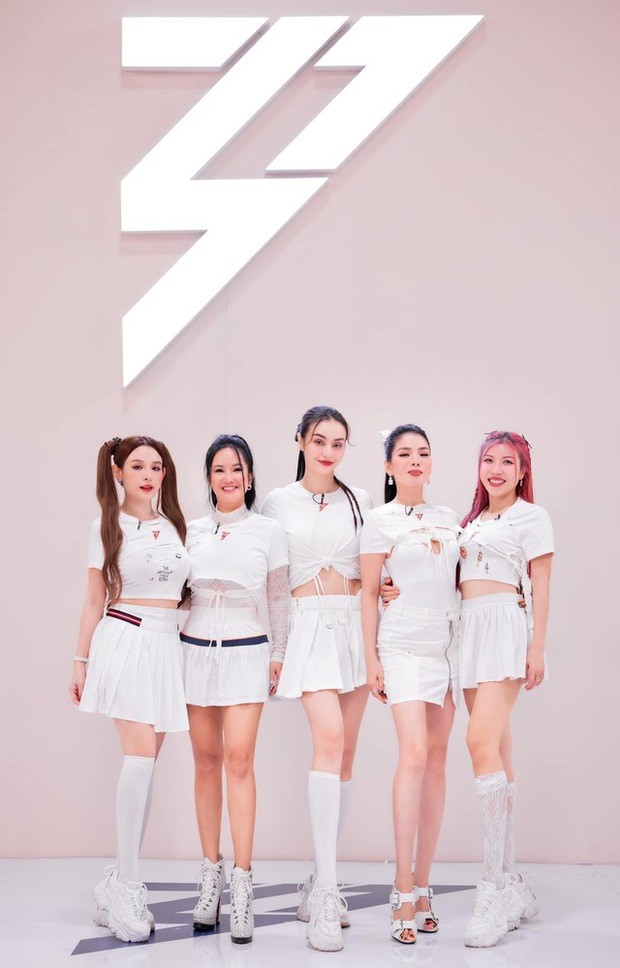 trang phap co dong thai gi giua tin don bat hoa voi le quyen1 trang phap co dong thai gi giua tin don bat hoa voi le quyen1