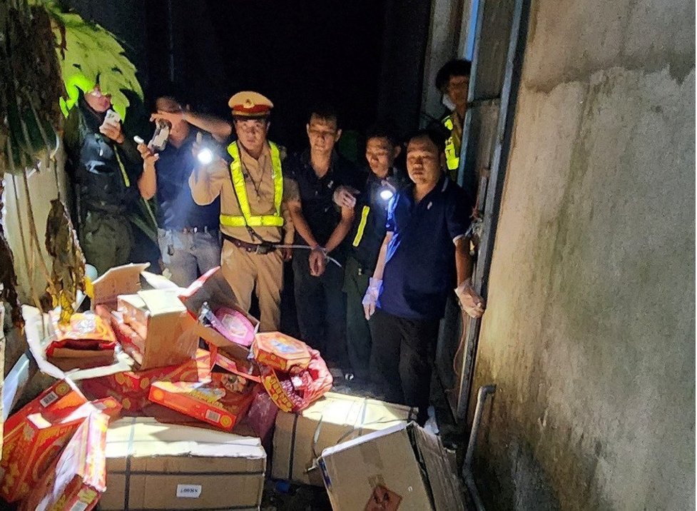 dieu tra vu nam thanh nien cat giau hon 200 kg phao no dieu tra vu nam thanh nien cat giau hon 200 kg phao no