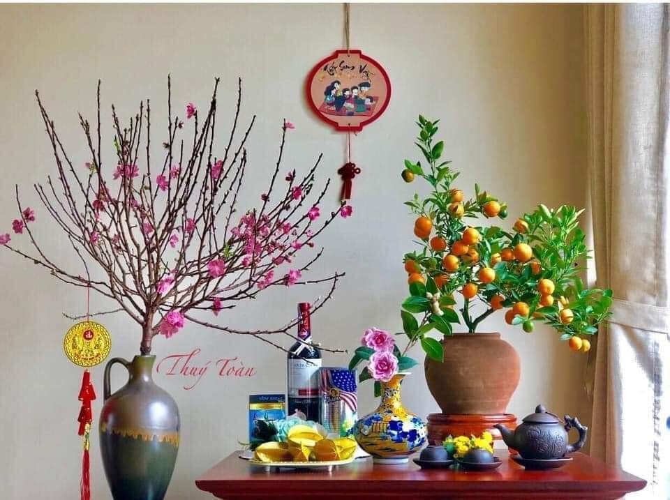 van khan giao thua ngoai troi trong nha ngan gon moi nguoi can biet