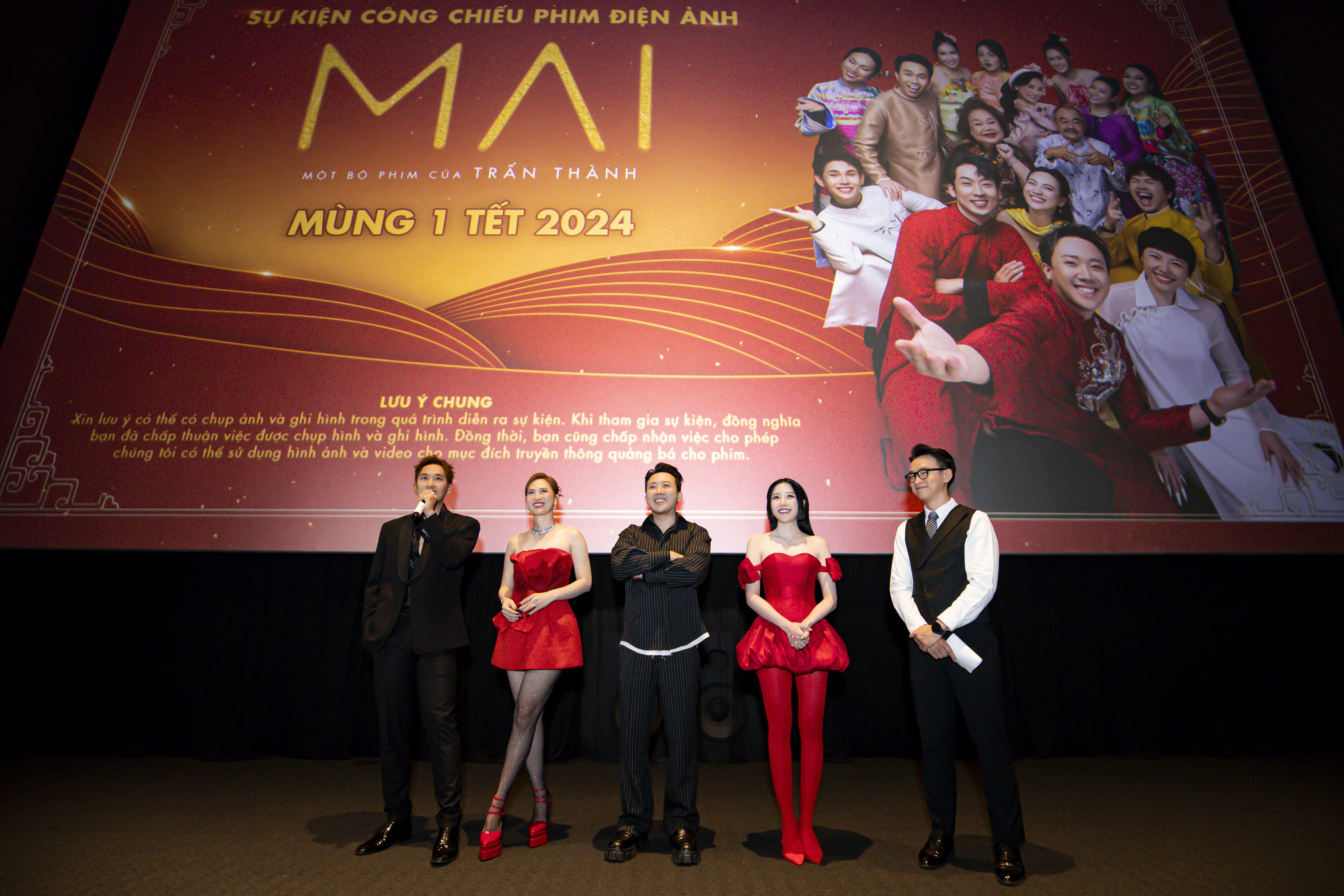 hang tram nghe si viet khoc cuoi cung phim tet 2024 cua dao dien tran thanh trong buoi cong chieu tai tp hcm 3 min hang tram nghe si viet khoc cuoi cung phim tet 2024 cua dao dien tran thanh trong buoi cong chieu tai tp hcm 3 min