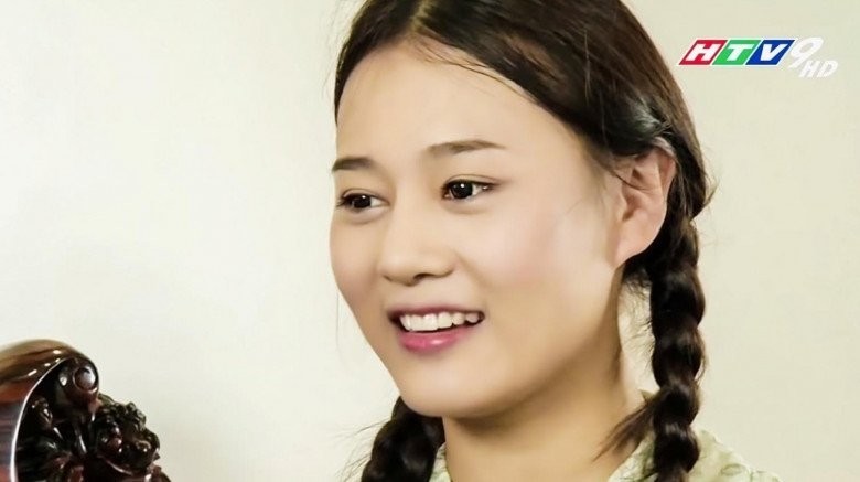 nhan sac thoi chua vuong bui tran phuong oanh netizen chi biet goi tinh dau quoc dan4