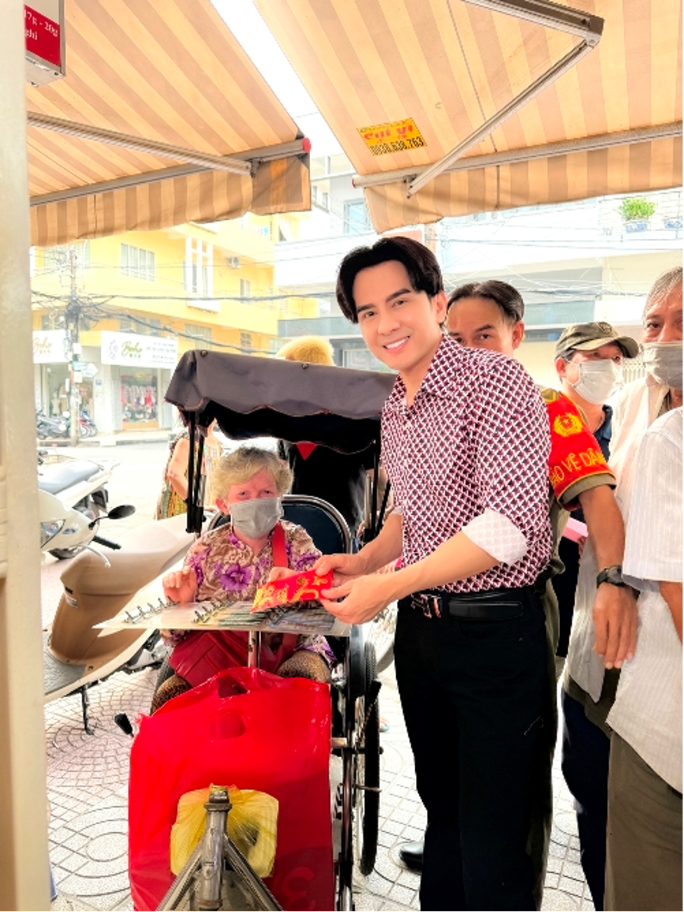 dan truong cham chi lam tu thien dip cuoi nam5 dan truong cham chi lam tu thien dip cuoi nam5