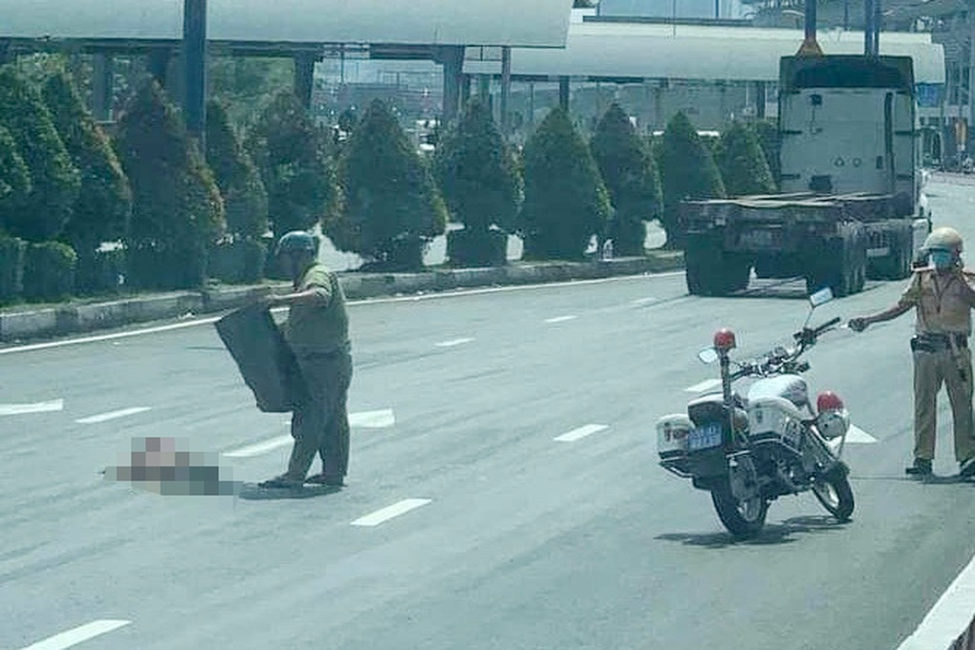tai nan giua xe dau keo va xe dap khien mot nguoi tu vong thuong tam tai nan giua xe dau keo va xe dap khien mot nguoi tu vong thuong tam