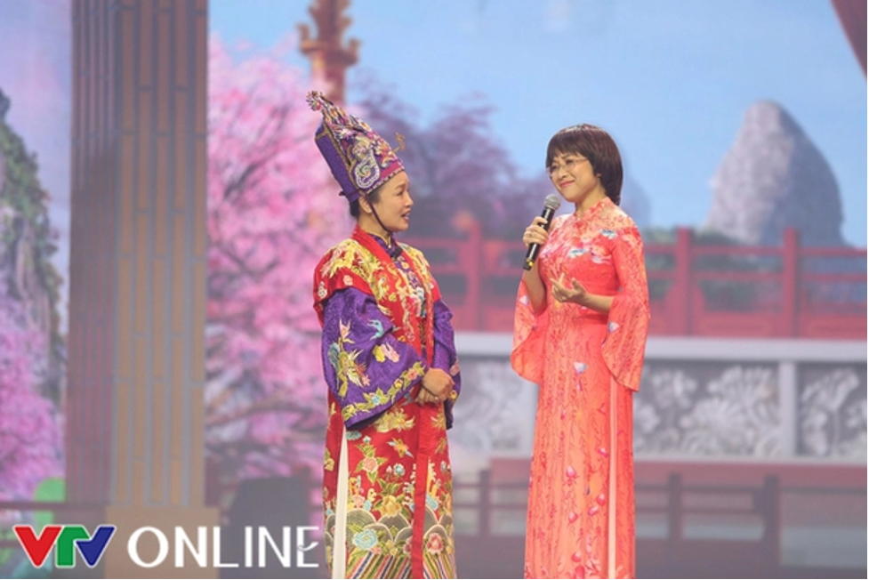 mc thao van noi gi khi nam nay dan tao thay mau21