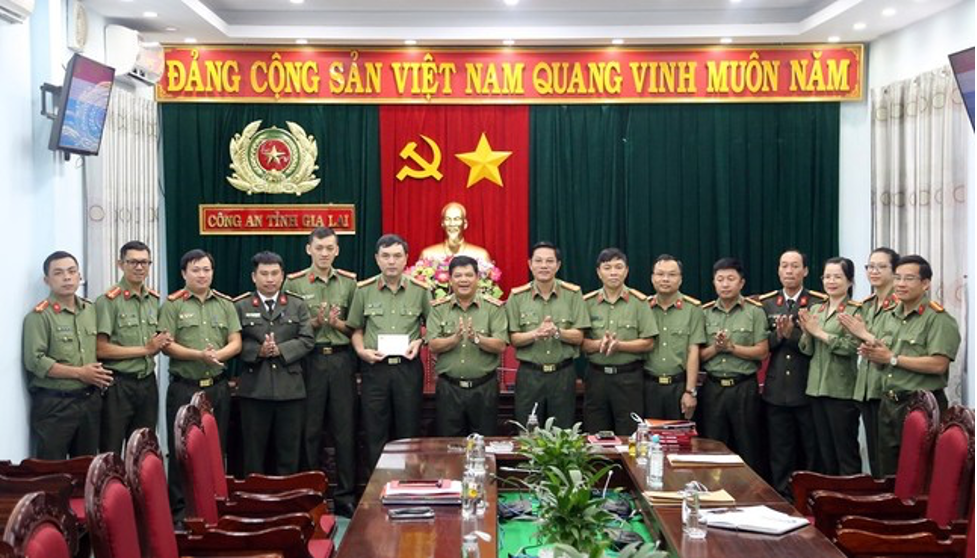 them mot duong day lua dao qua mang quy mo lon bi triet pha them mot duong day lua dao qua mang quy mo lon bi triet pha