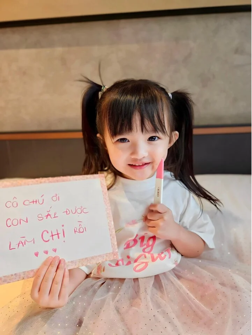 phan ung cua ong cao thang khi dong nhi mang thai lan 24