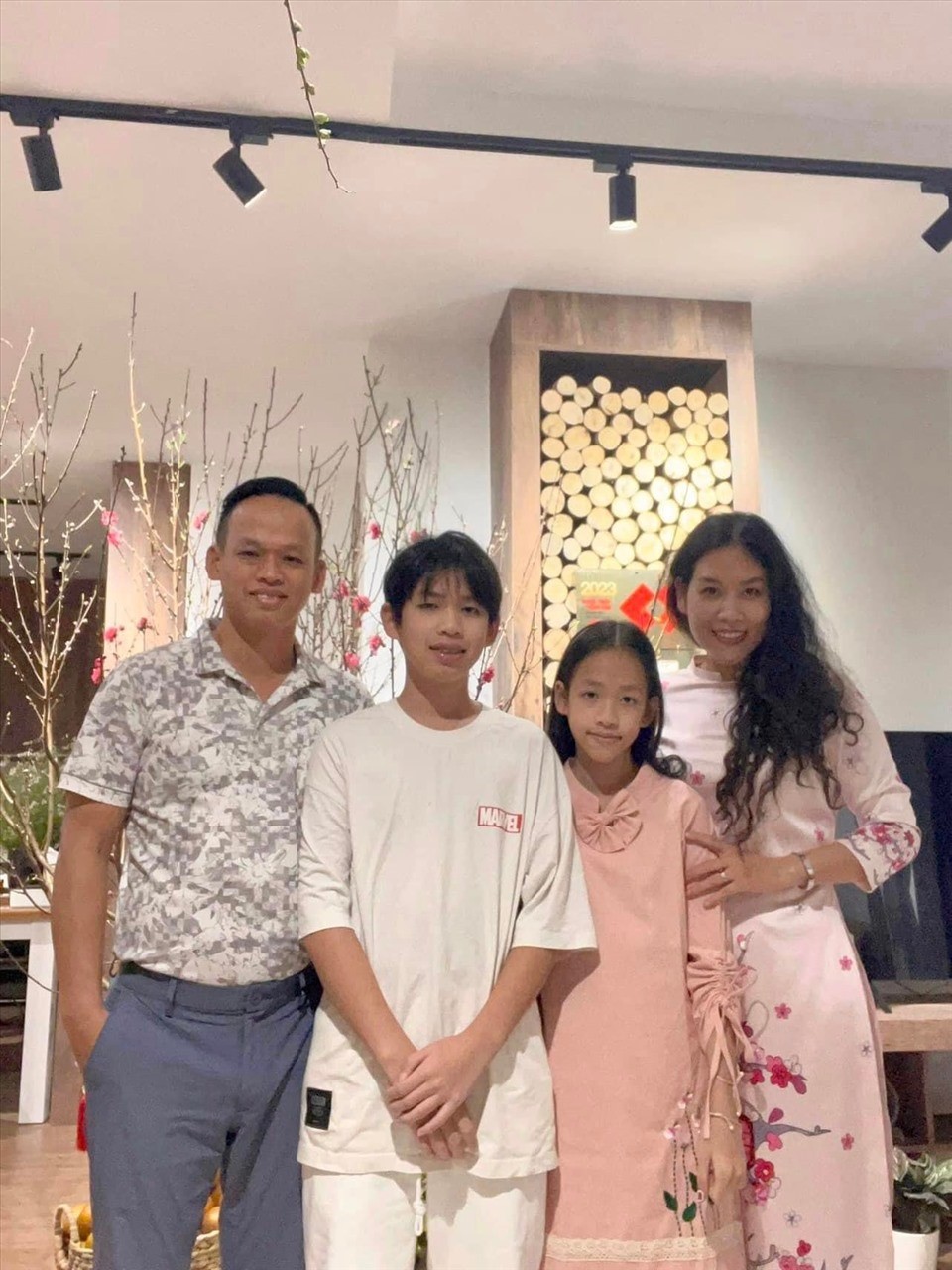 cuoc song cua 3 nu chinh trong phia truoc la bau troi sau 23 nam7