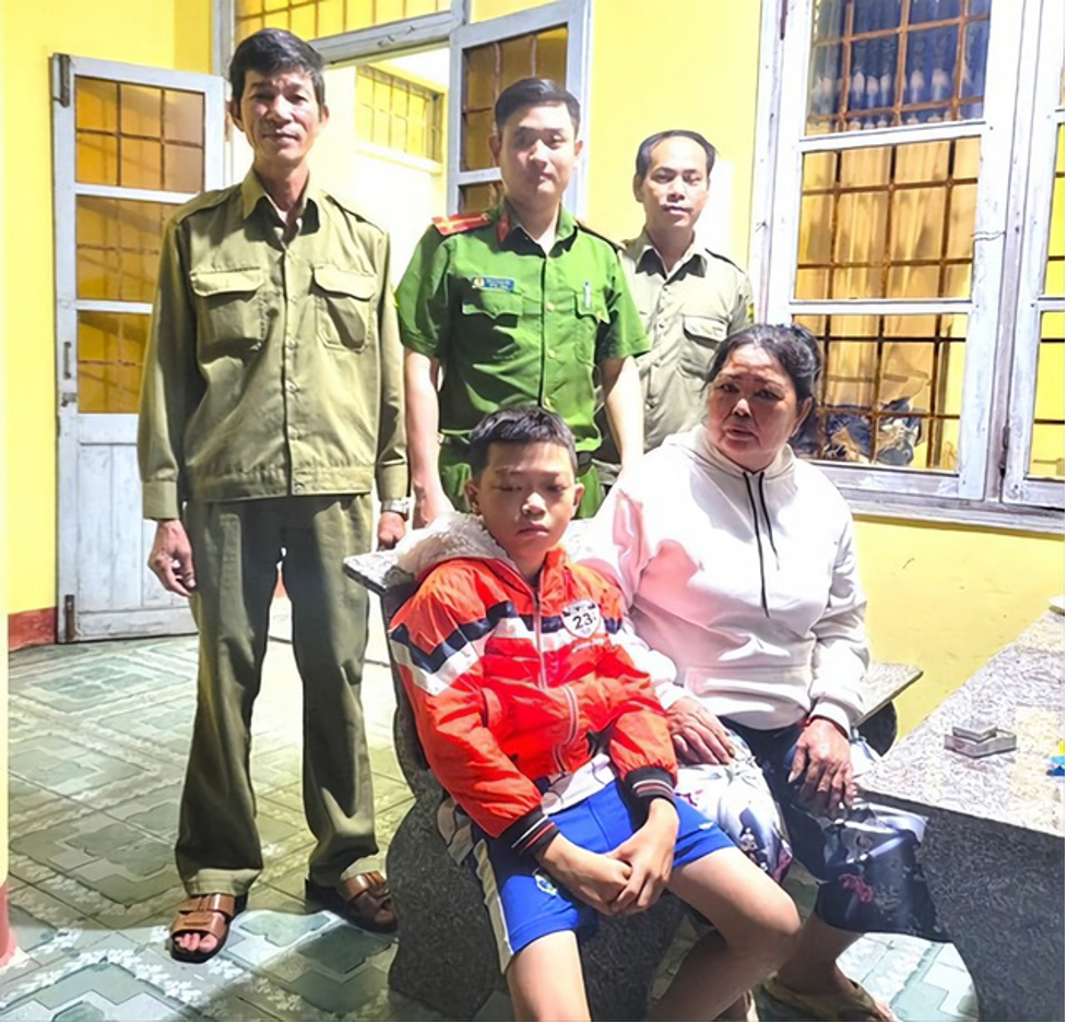 me cau be 10 tuoi noi gi khi con trai dap xe tu phu yen den binh duong tham minh3 me cau be 10 tuoi noi gi khi con trai dap xe tu phu yen den binh duong tham minh3