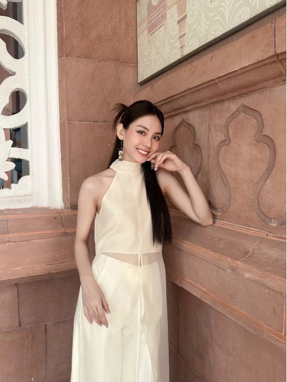 hoa hau mai phuong gay tranh cai tai miss world3