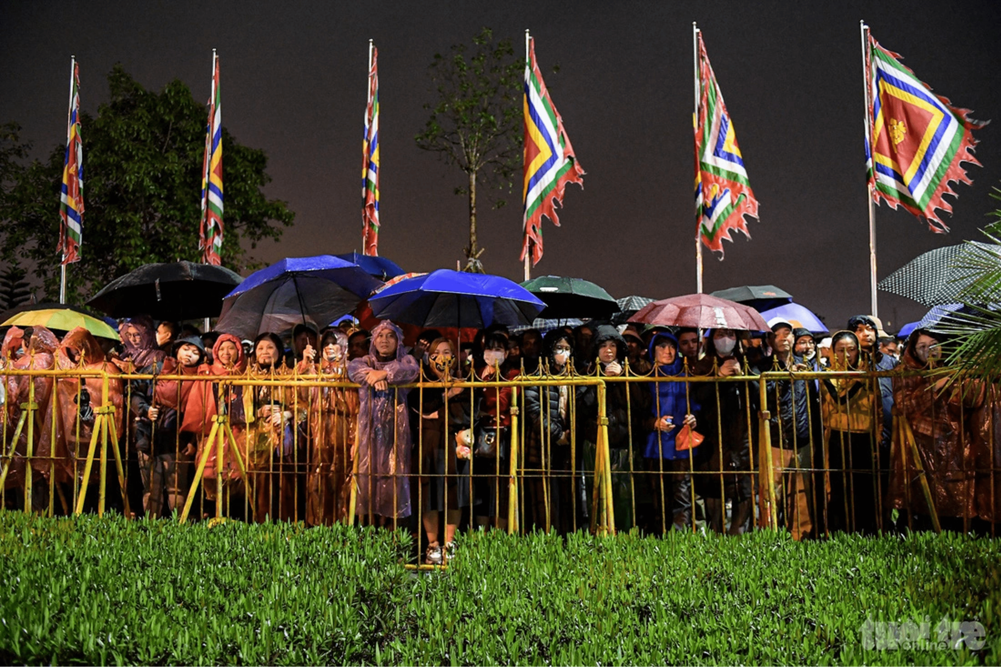 dieu bat ngo trong dem khai an den tran phat an moi 15 phut da vang nguoi5 min dieu bat ngo trong dem khai an den tran phat an moi 15 phut da vang nguoi5 min