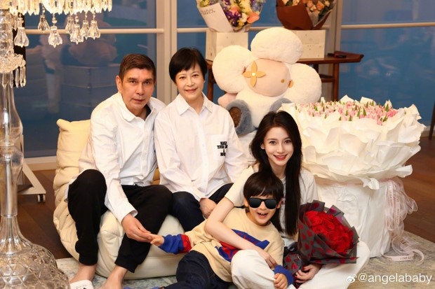 angelababy xa anh sinh nhat giua nghi van bi ghe lanh3 angelababy xa anh sinh nhat giua nghi van bi ghe lanh3