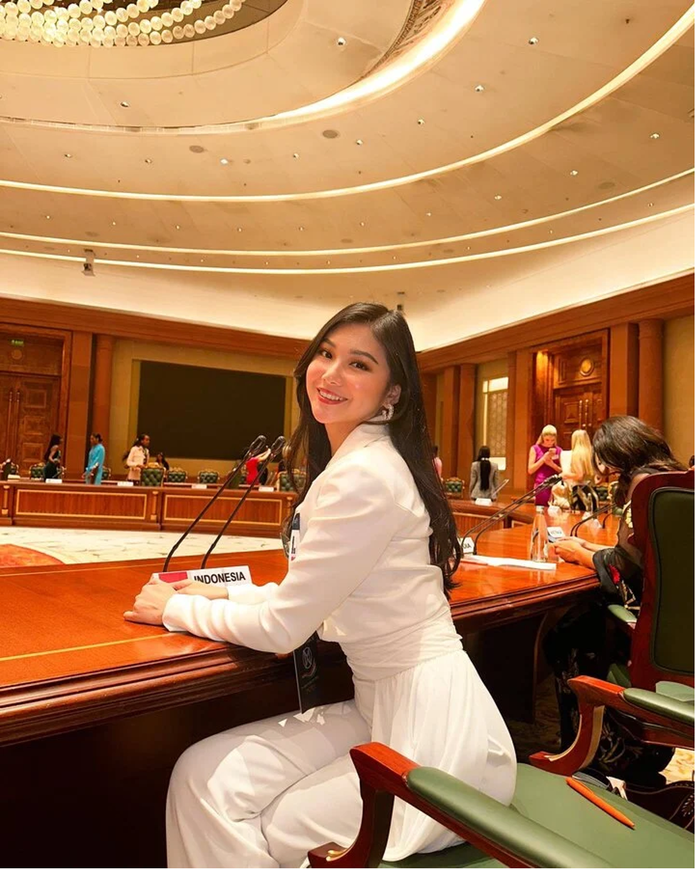 loat nguoi dep nang ki so huu hoc van thanh tich khung tranh tai voi mai phuong tai miss world 20235 loat nguoi dep nang ki so huu hoc van thanh tich khung tranh tai voi mai phuong tai miss world 20235