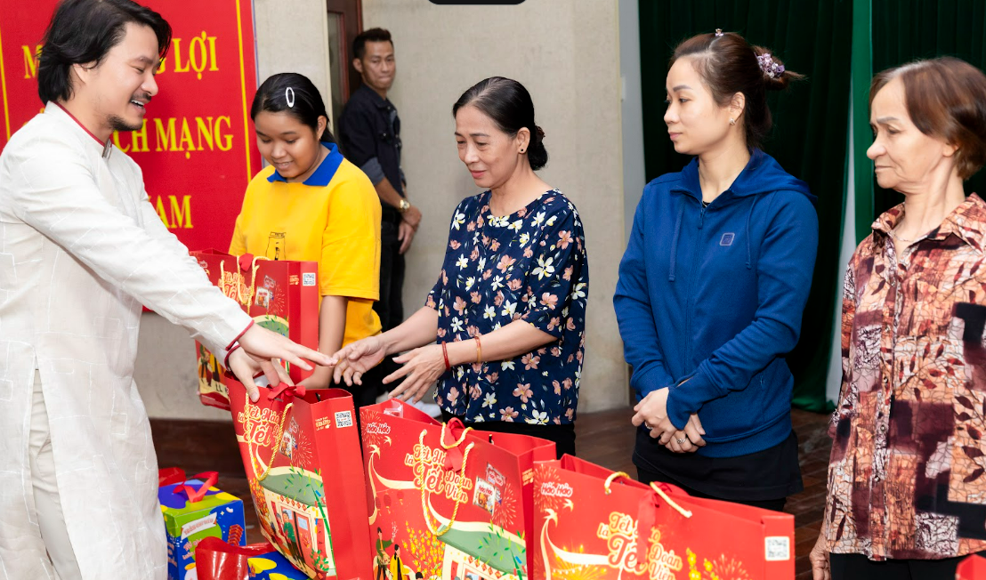 dao dien hoang nhat nam ceo pham kim dung ton vinh nguoi phu nu nhan dip 8 31
