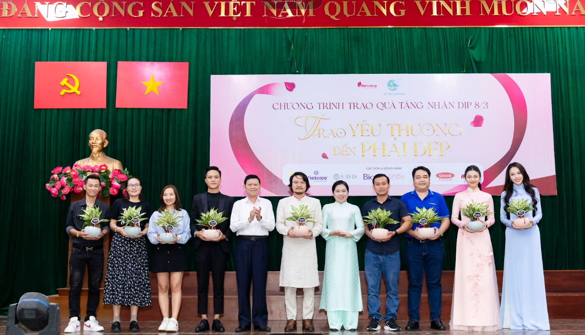 dao dien hoang nhat nam ceo pham kim dung ton vinh nguoi phu nu nhan dip 8 33