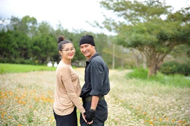 mac anh thu co dong thai gi giua tin don ly hon huy khanh2 mac anh thu co dong thai gi giua tin don ly hon huy khanh2