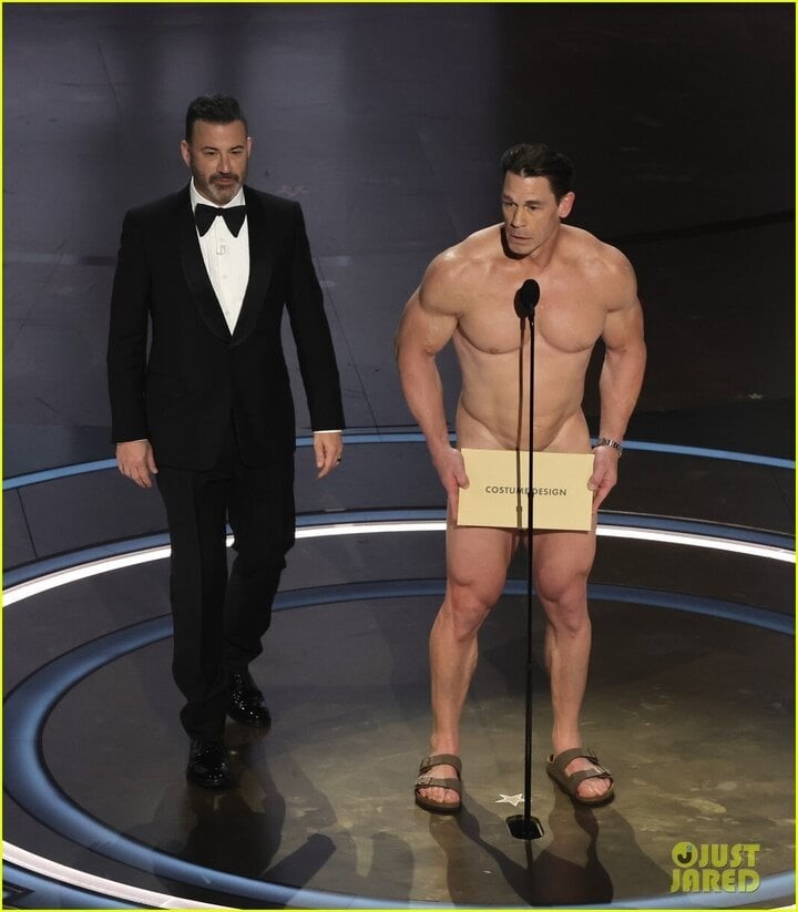 nam tai tu gay sot khi nude 100 tren san khau le trao giai oscar 20243