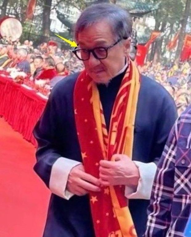 thanh long xuat hien voi ve ngoai gia nua khien khan gia lo lang1 thanh long xuat hien voi ve ngoai gia nua khien khan gia lo lang1