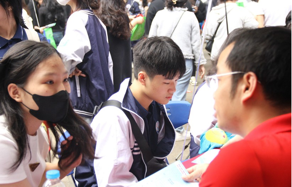 hoc vien quan ly giao duc tuyen sinh 720 chi tieu voi 5 nganh hoc