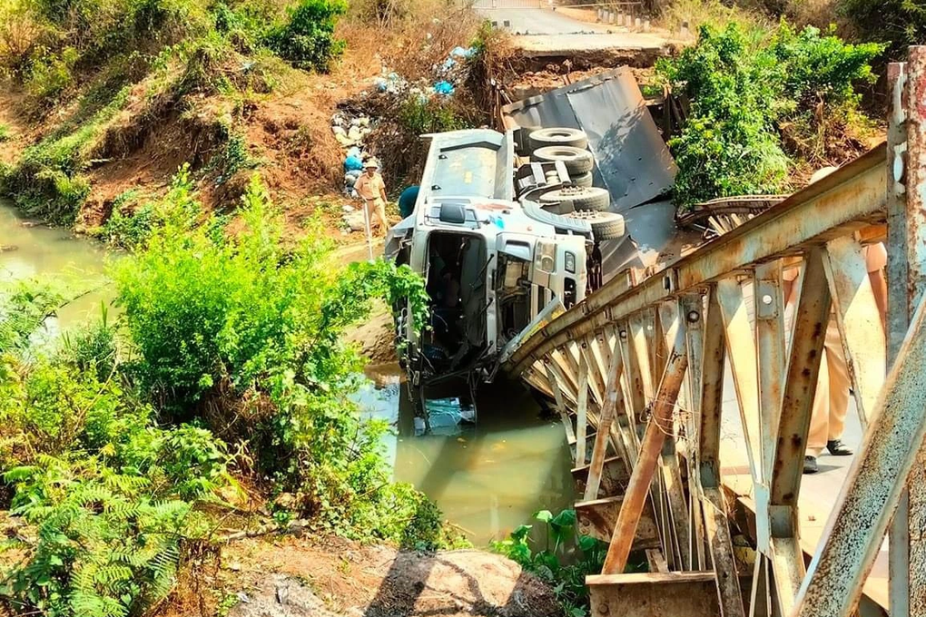 dieu tra vu o to cho cat lam sap cau dan sinh o binh phuoc dieu tra vu o to cho cat lam sap cau dan sinh o binh phuoc